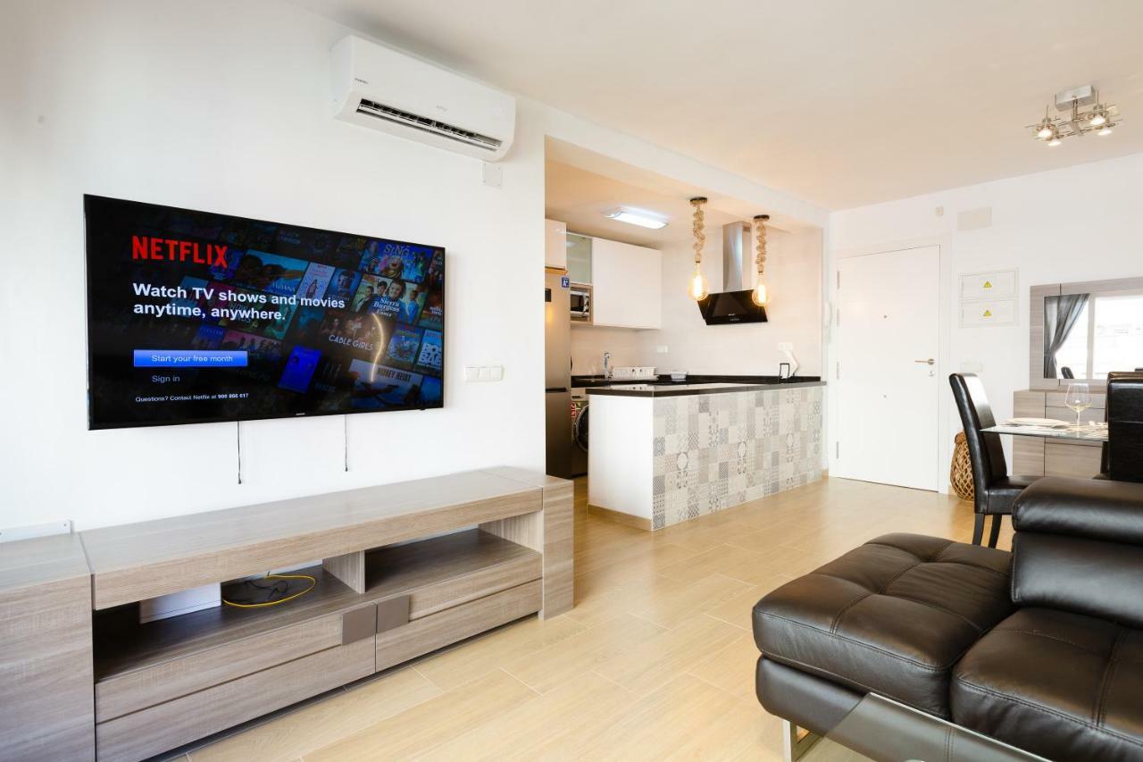 Picasso Daisy Apartment Fuengirola Bagian luar foto