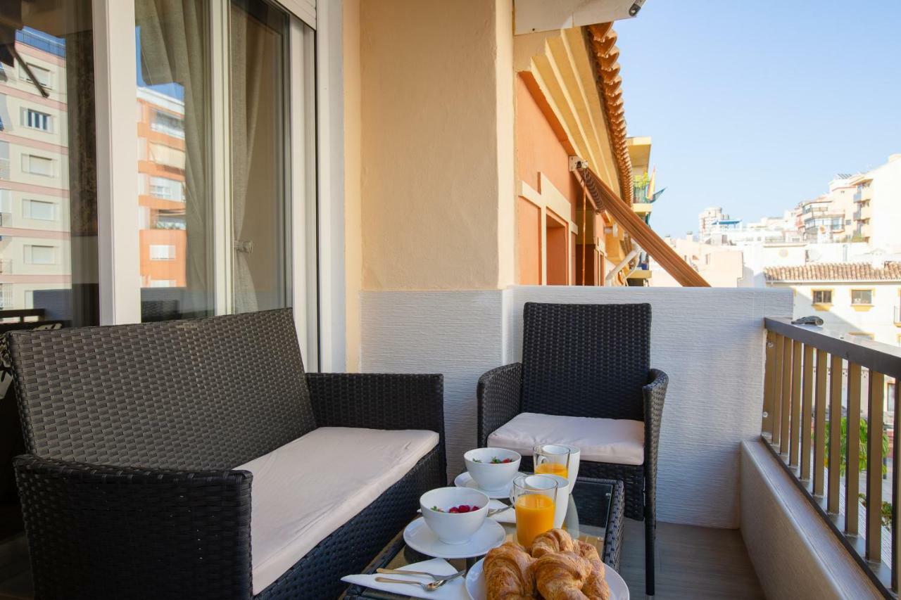 Picasso Daisy Apartment Fuengirola Bagian luar foto