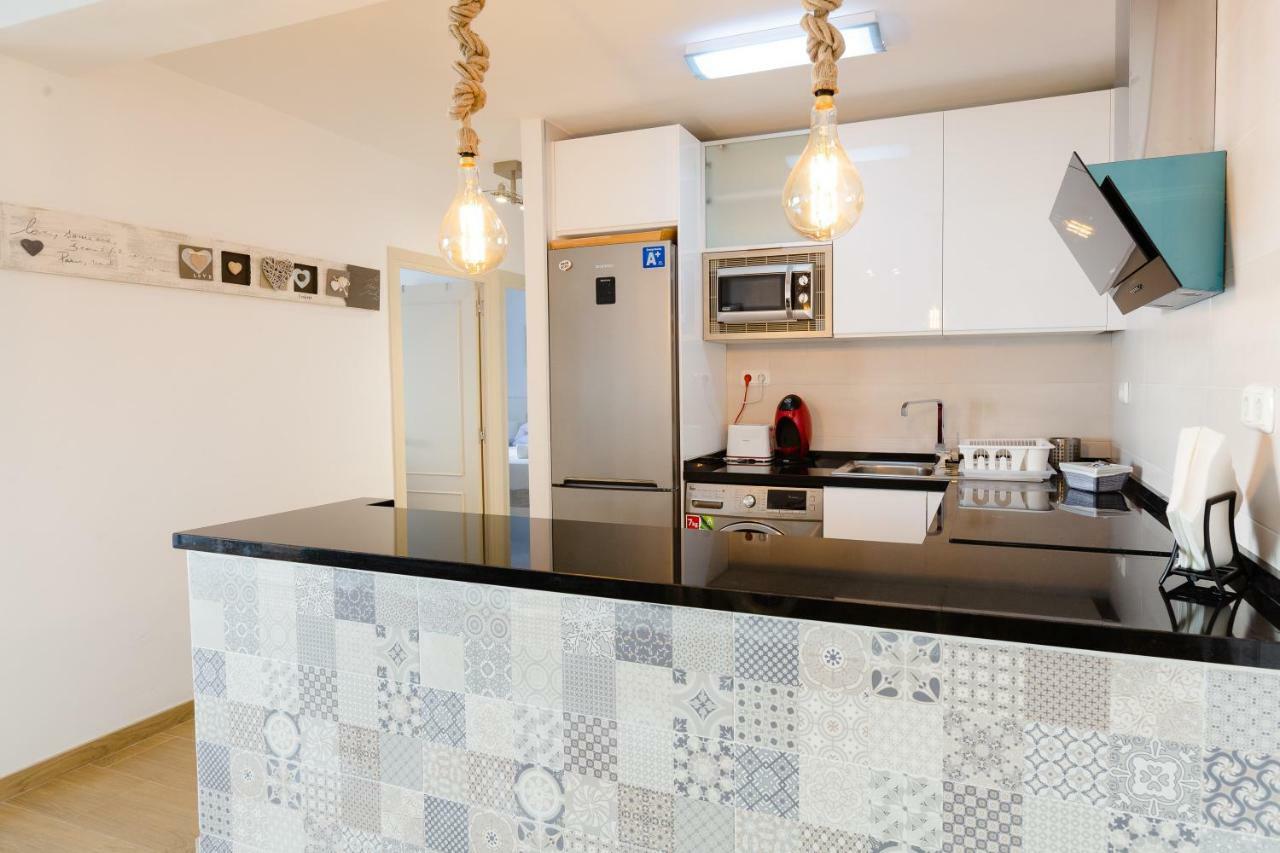 Picasso Daisy Apartment Fuengirola Bagian luar foto