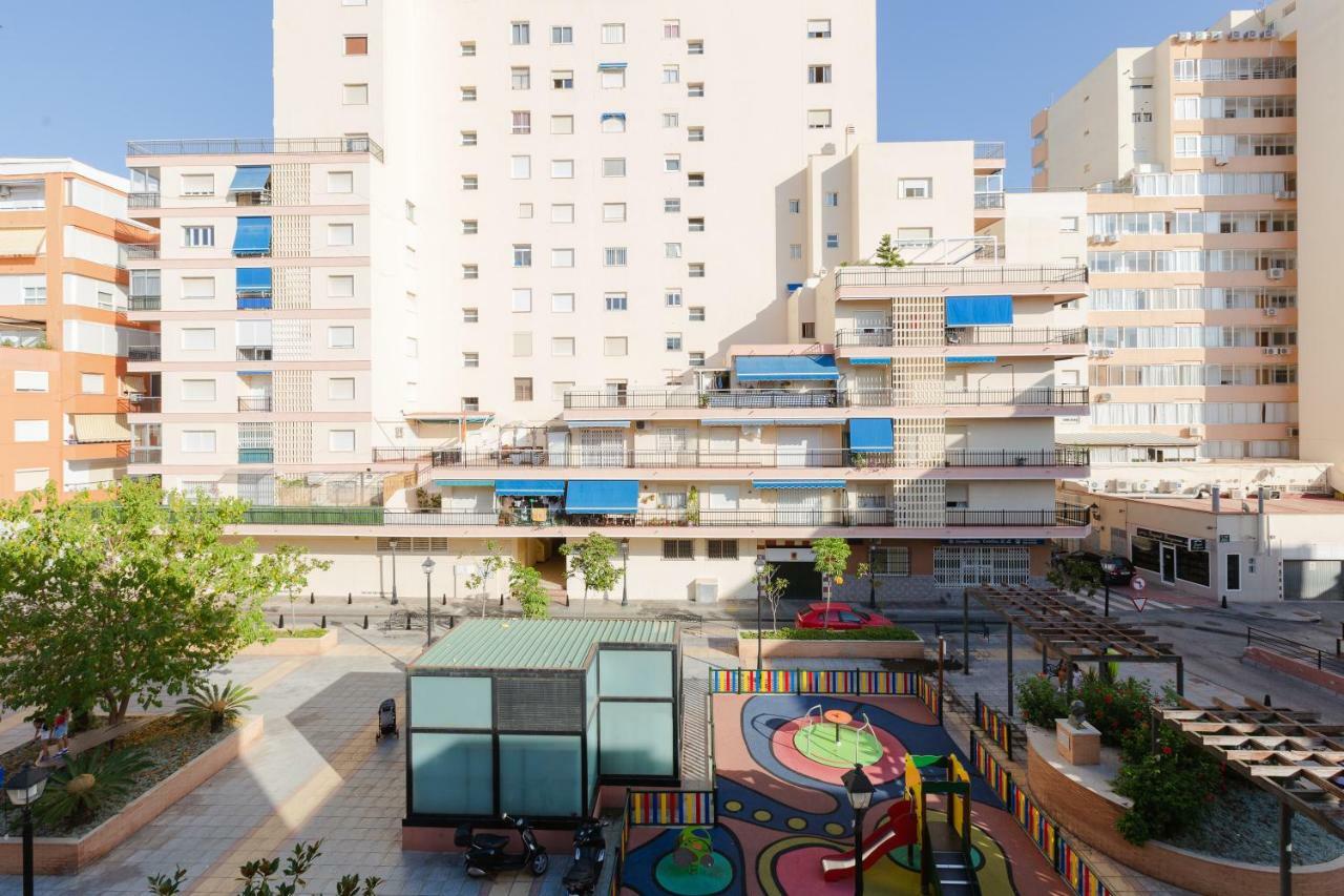 Picasso Daisy Apartment Fuengirola Bagian luar foto